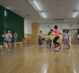 西 ダンス